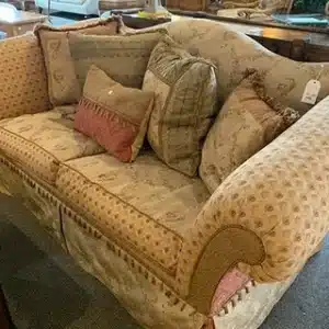 شراء أثاث مستعمل شرق الرياض