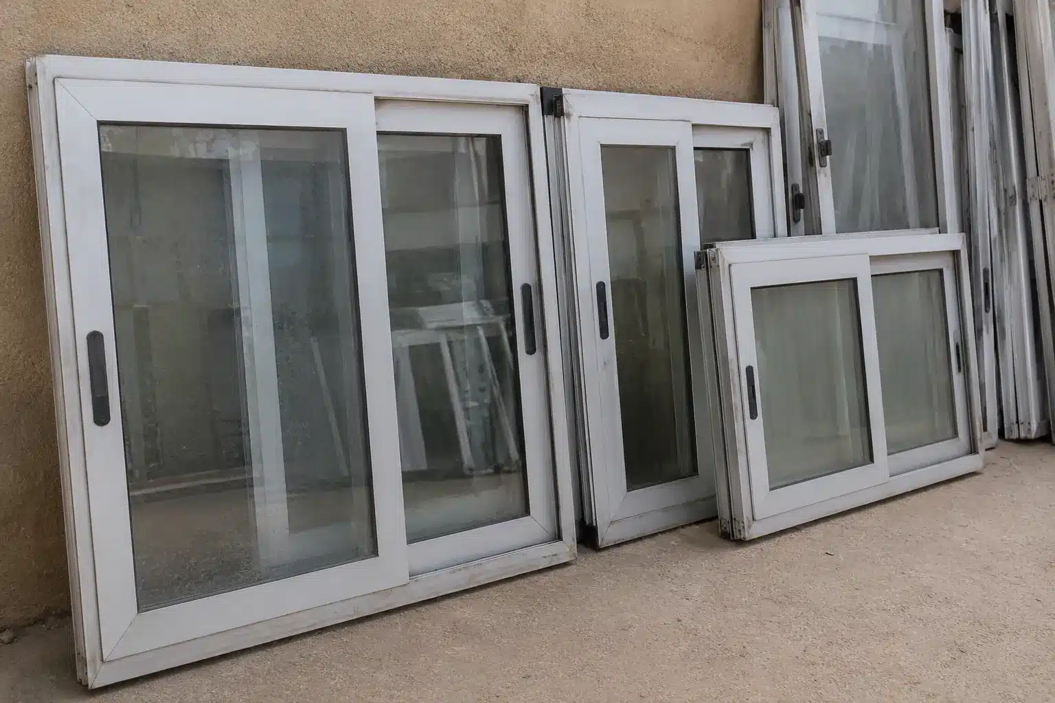 شبابيك المنيوم مستعملة للبيع